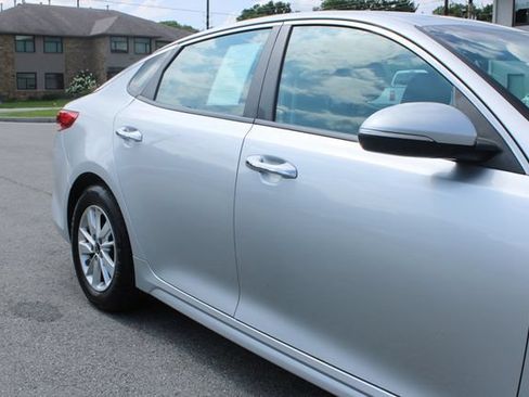 Used 2018 Kia Optima LX FWD image 45