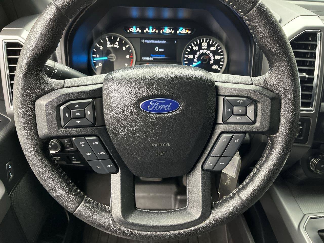 Used 2016 Ford F150 XLT w/ Equipment Group 302A Luxury AWD/4WD image 15