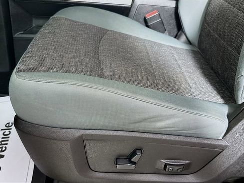 Used 2019 RAM 1500 Big Horn AWD/4WD image 22