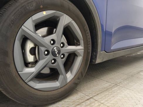 Used 2025 Kia K4 FWD image 31