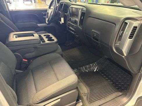 Used 2017 Chevrolet Silverado 1500 LT AWD/4WD image 36