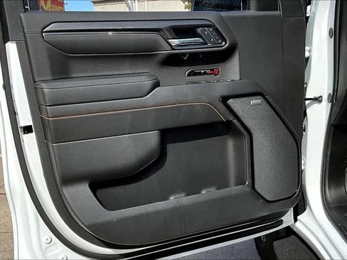 Certified 2025 GMC Sierra 1500 AT4 w/ AT4 Premium Package image 16