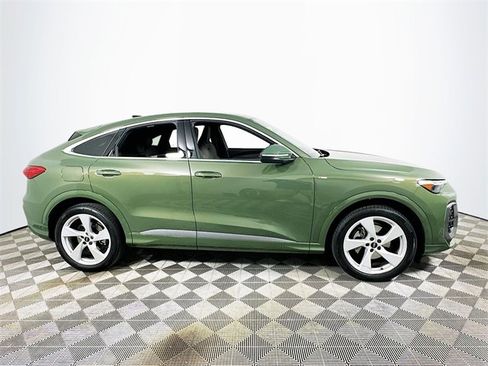 Used 2025 Audi Q5 Prestige image 2