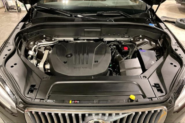 Certified 2024 Volvo XC90 B5 Plus w/ Protection Package AWD/4WD image 13