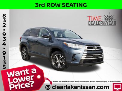 Used 2019 Toyota Highlander LE
