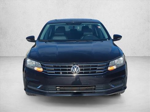 Used 2019 Volkswagen Passat 2.0T Wolfsburg w/ Wheels & Sunroof Package FWD image 4