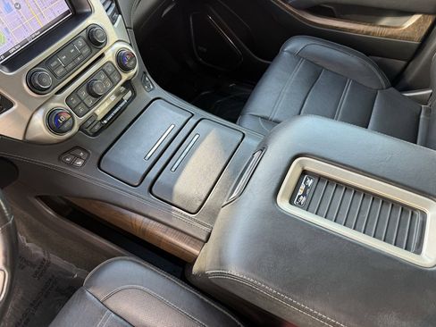 Used 2018 GMC Yukon Denali image 24