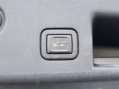 Used 2022 Chevrolet Equinox RS image 30