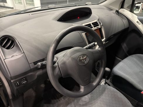 Used 2011 Toyota Yaris Base 4dr Hatchback 4A w/ PWR Pkg w/Steel Wheels image 9