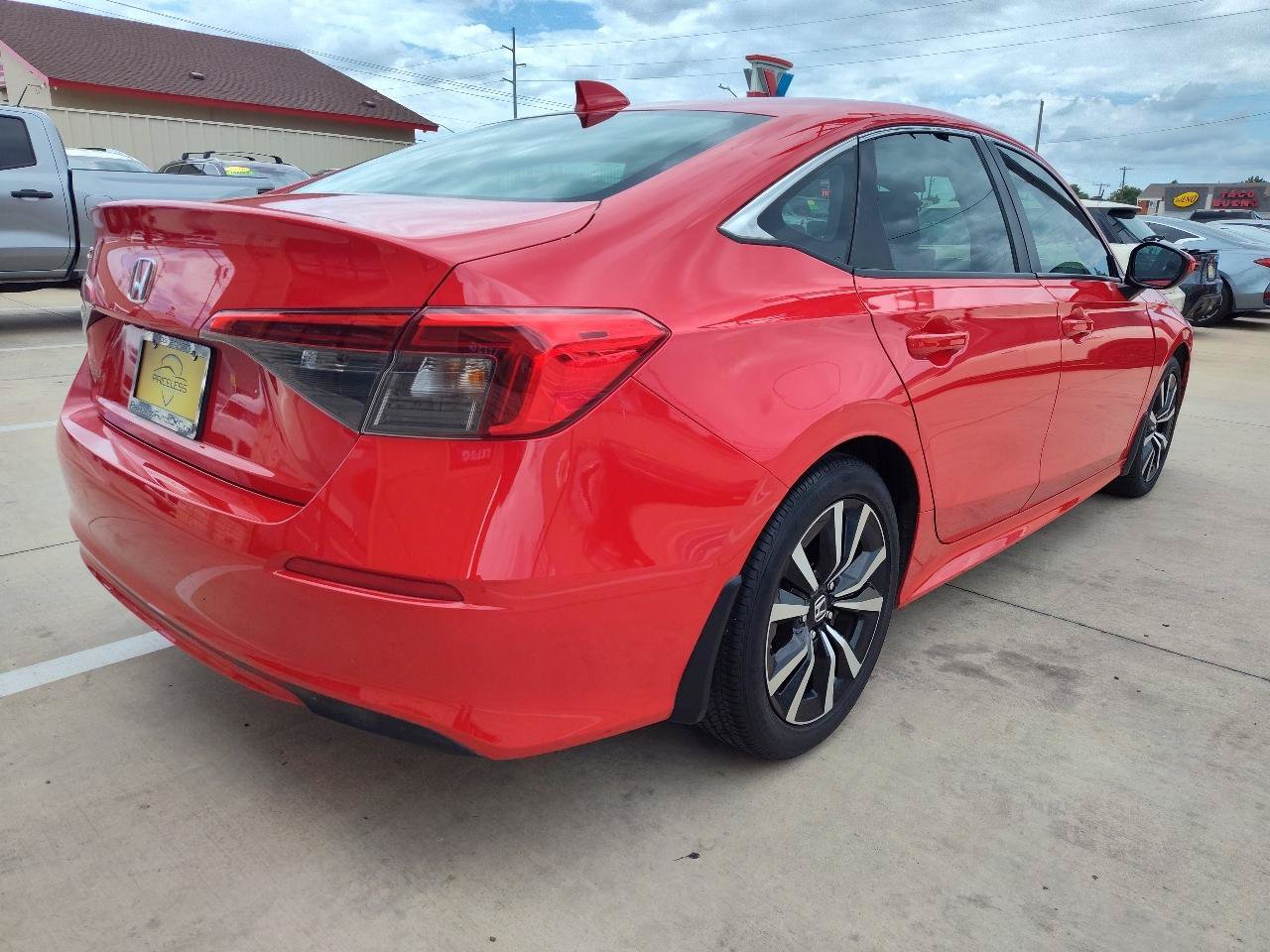 Used 2022 Honda Civic EX image 4