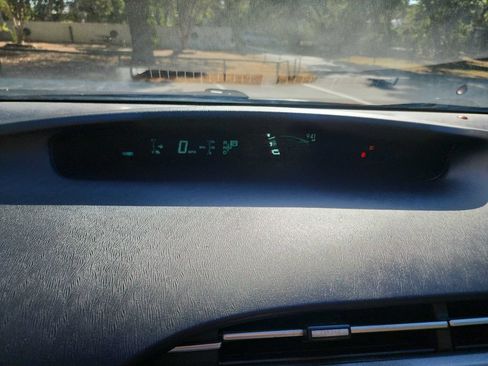 Used 2014 Toyota Prius Three FWD image 18