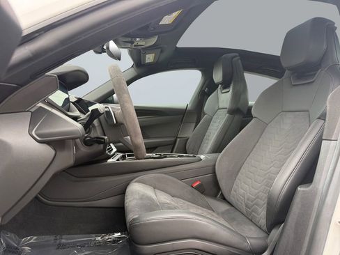 Used 2022 Audi e-tron GT Premium Plus w/ Performance Package image 9