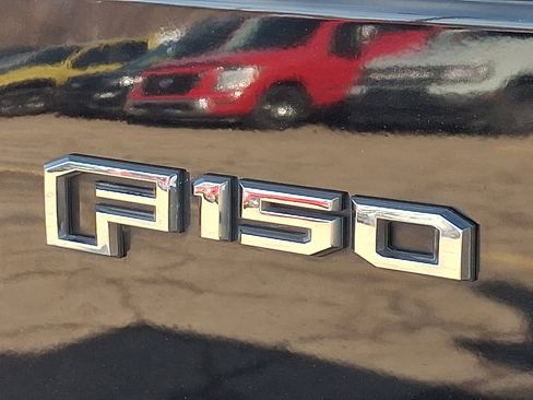 Certified 2017 Ford F150 XLT w/ Equipment Group 302A Luxury image 29