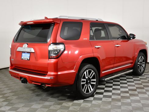 Used 2018 Toyota 4Runner Limited w/ Convenience Package AWD/4WD image 6