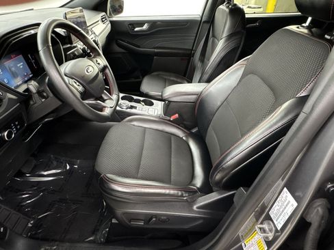 Used 2025 Ford Escape ST-Line AWD/4WD image 16
