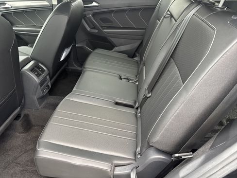 Certified 2023 Volkswagen Tiguan SE FWD image 6