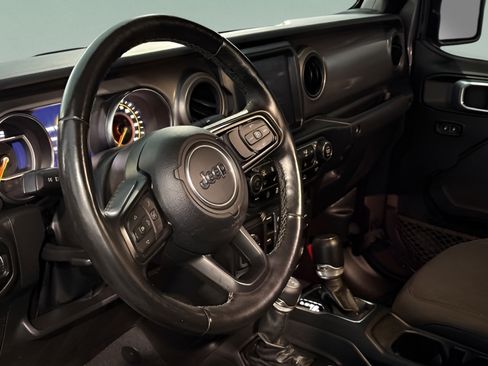 Used 2022 Jeep Gladiator Sport AWD/4WD image 18