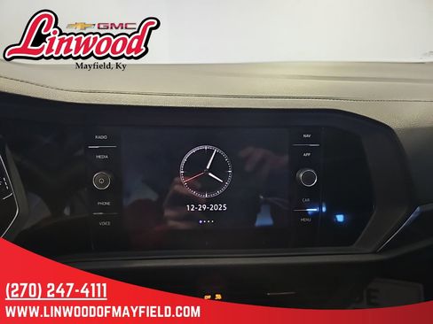 Used 2024 Volkswagen Jetta SEL image 24