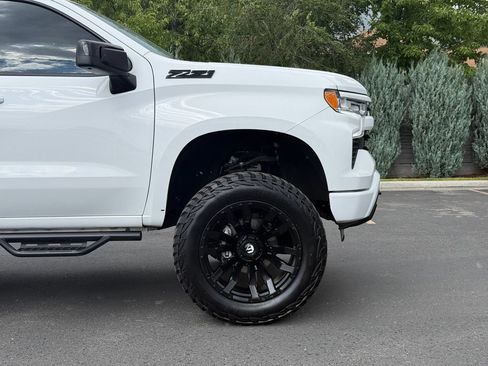 Used 2023 Chevrolet Silverado 1500 RST w/ Z71 Off-Road Package AWD/4WD image 6