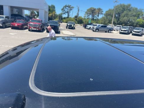 Used 2025 GMC Sierra 1500 AT4 w/ AT4 Premium Package AWD/4WD image 12