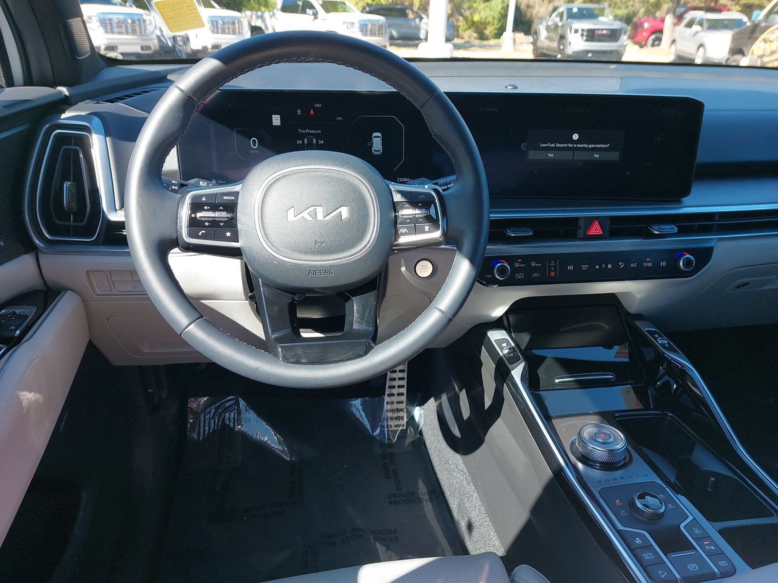 Used 2025 Kia Sorento SX Prestige AWD/4WD image 16