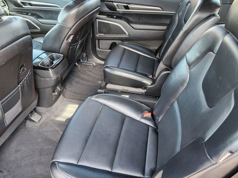 Used 2025 Kia Telluride S AWD/4WD image 21