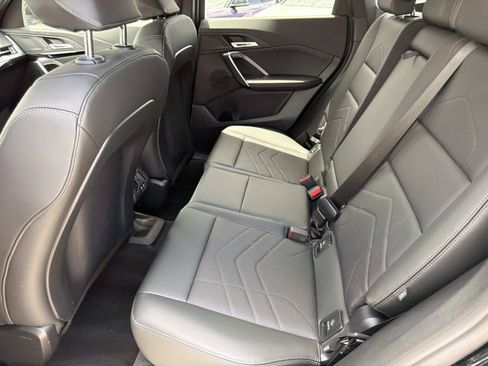Used 2025 BMW X1 xDrive28i AWD/4WD image 11