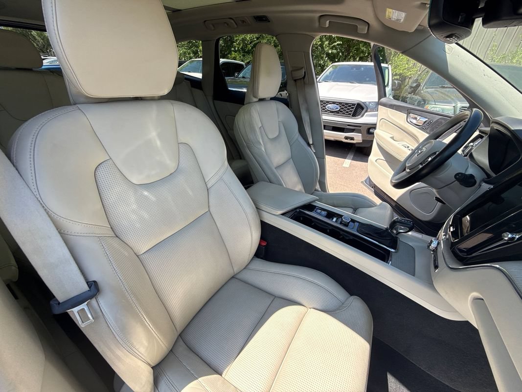 Used 2021 Volvo XC60 T5 Inscription w/ Climate Package AWD/4WD image 16
