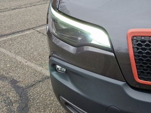 Certified 2020 Jeep Cherokee Trailhawk w/ Cold Weather Group image 10