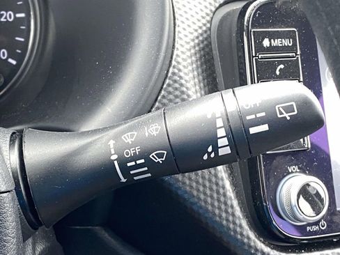 Used 2024 Nissan Kicks SV image 23