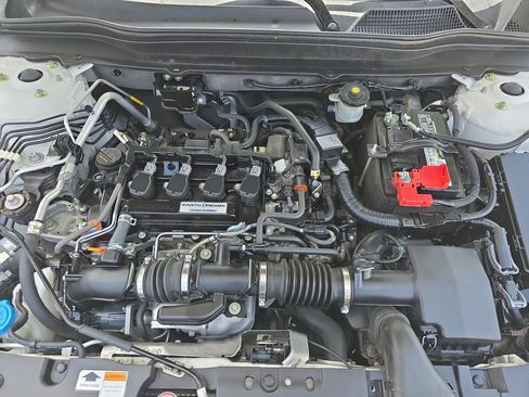 Used 2019 Honda Accord Sport image 32
