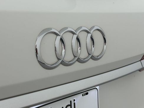 Used 2023 Audi Q7 2.0T Premium Plus w/ Premium Plus Package AWD/4WD image 36