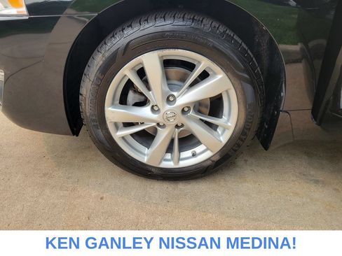Used 2013 Nissan Altima 2.5 SL w/ 2.5 Moonroof Pkg FWD image 18