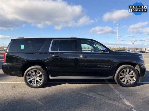 Used 2018 Chevrolet Suburban Premier AWD/4WD image 4