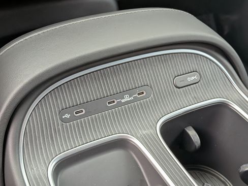 Used 2026 Hyundai Palisade Calligraphy FWD image 35