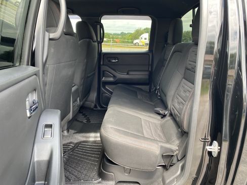 Used 2023 Nissan Frontier PRO-4X w/ Pro Convenience Package AWD/4WD image 18