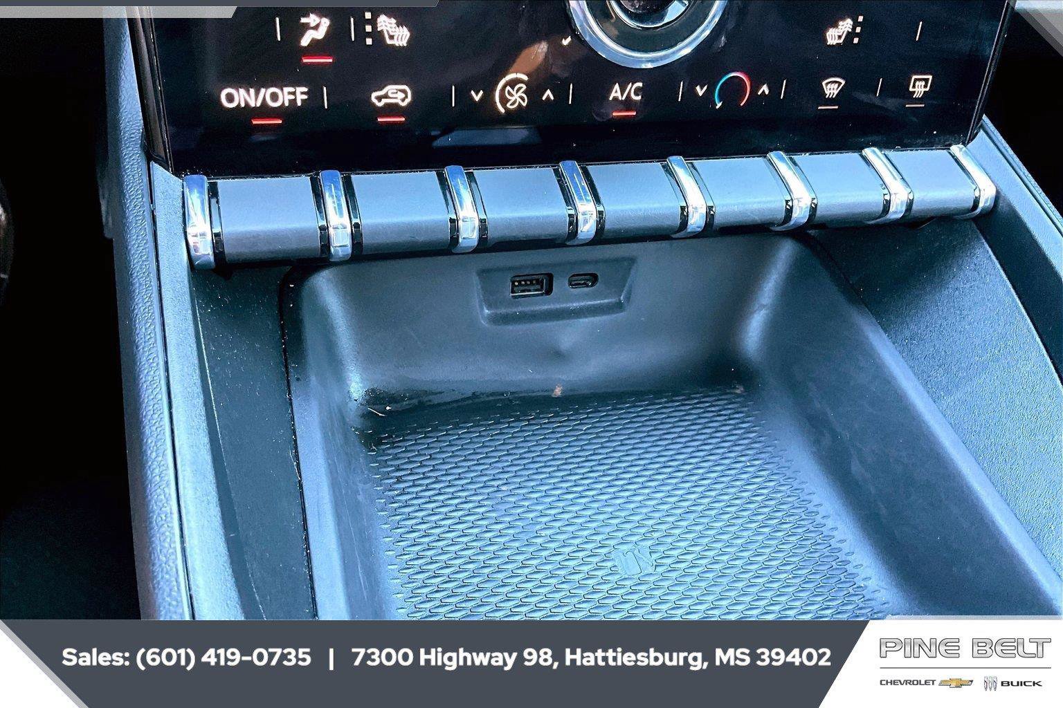 Used 2026 GMC Terrain Elevation AWD/4WD image 24