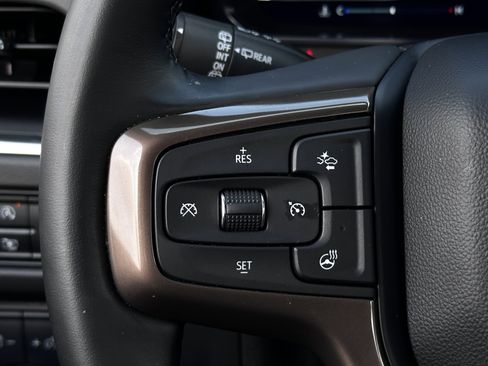 Used 2024 Chevrolet Tahoe High Country AWD/4WD image 19