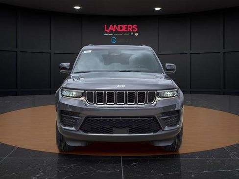 New 2026 Jeep Grand Cherokee Laredo X RWD image 5