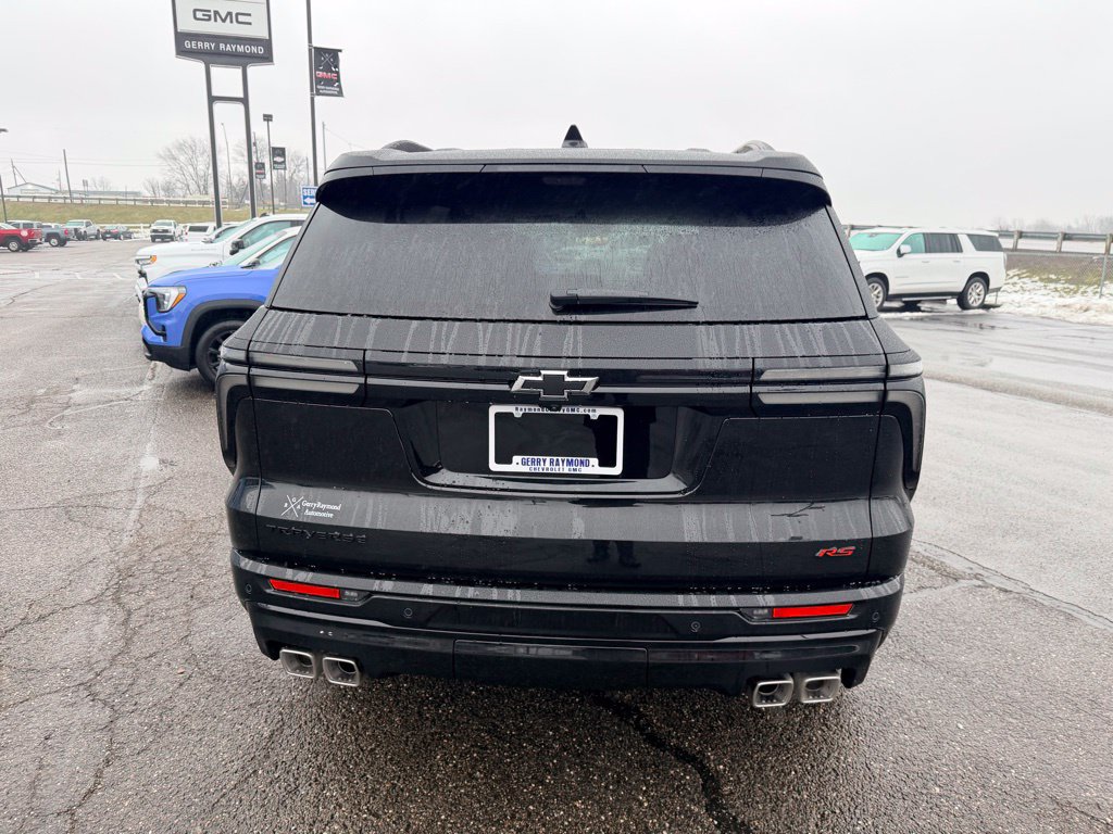 New 2026 Chevrolet Traverse RS w/ LPO, Floor Liner Package FWD image 5