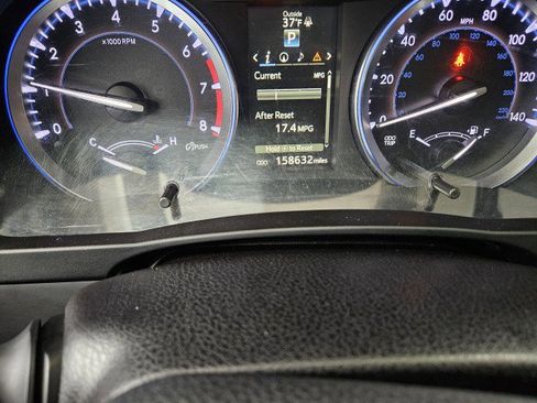 Used 2016 Toyota Highlander XLE image 23