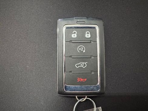 Used 2025 Jeep Grand Cherokee Altitude AWD/4WD image 41