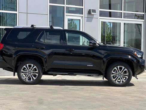 New 2026 Toyota 4Runner Limited AWD/4WD image 3