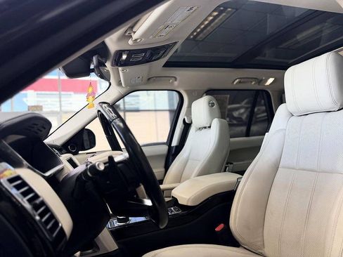 Used 2017 Land Rover Range Rover HSE AWD/4WD image 5