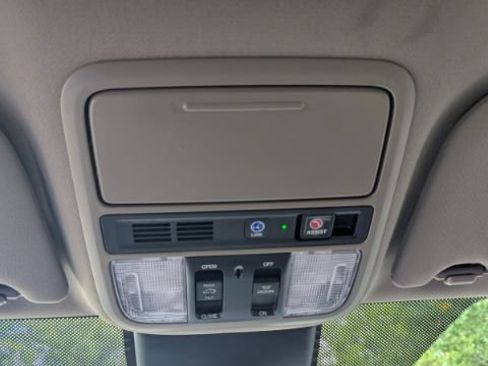 Used 2022 Honda Odyssey Elite image 39