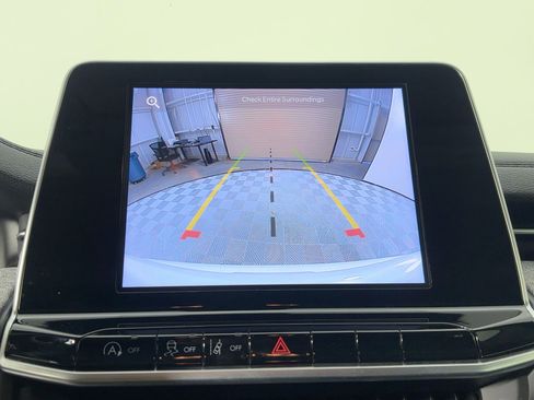 Used 2022 Jeep Compass Latitude image 24