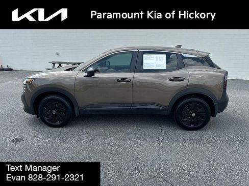 Used 2025 Nissan Kicks S AWD/4WD image 4