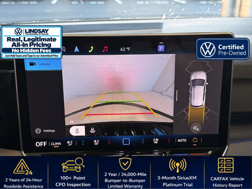 Certified 2025 Volkswagen GTI SE FWD image 18