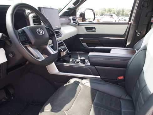 Used 2025 Toyota Tundra Capstone AWD/4WD image 14
