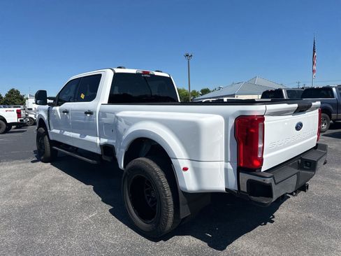 Used 2023 Ford F350 XLT AWD/4WD image 4